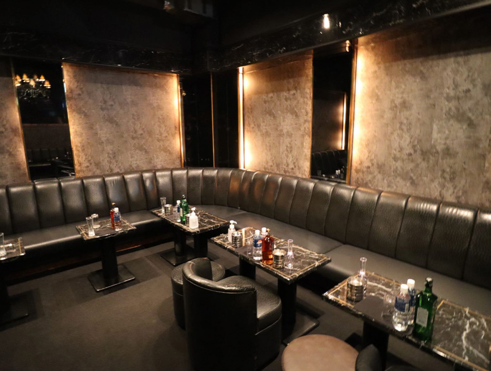 AKABANE LOUNGE 店内写真